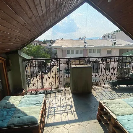 Mm * Skopje